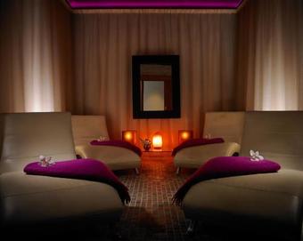 Ice House Hotel