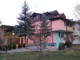 Hostal Villa Lilia