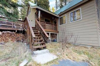 Black Diamond Lodge
