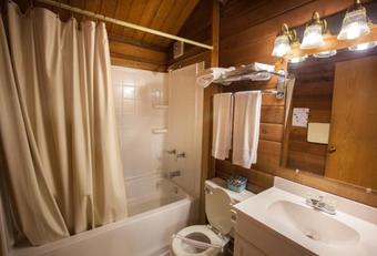 Lake Texoma Camping Resort Cabin 11