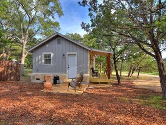 Cabins At Flite Acres- Morning Dove