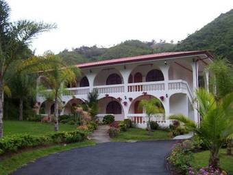 Hotel Rio Perlas