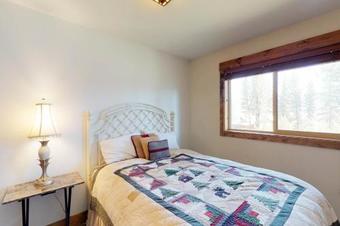 Camas Family Cabin