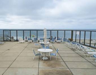 Hotel The Ocean Club On Smugglers Beach