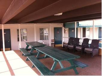 Silver Spur Motel