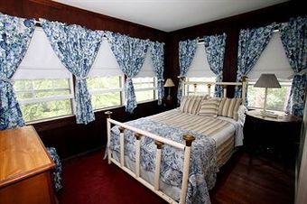 Bed & Breakfast Black Mountain Inn