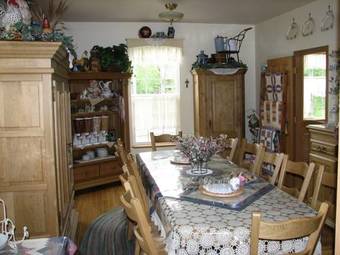 Alaska's Lake Lucille Bed & Breakfast