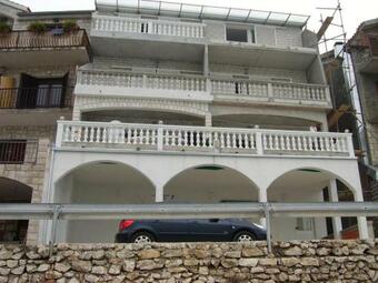 Apartment Milna 12244b