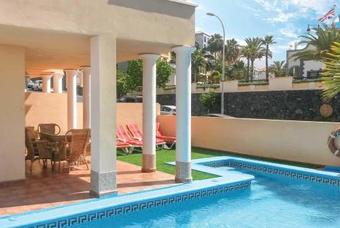 Villa Cush