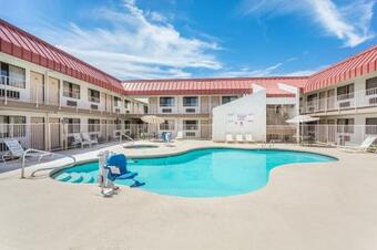 Hotel Super 8 By Wyndham Phoenix Metro North