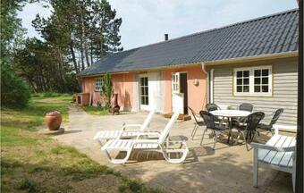 Three-bedroom Holiday Home In Knebel