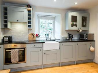 Riverbank Cottage