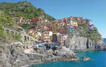 Two-bedroom Apartment In Pieve Ligure