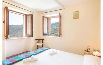 Apartamentos App. B