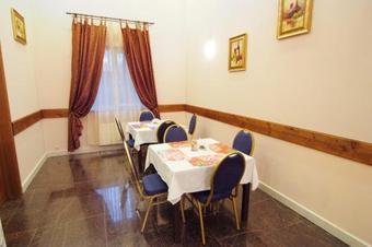 Maria Hotel