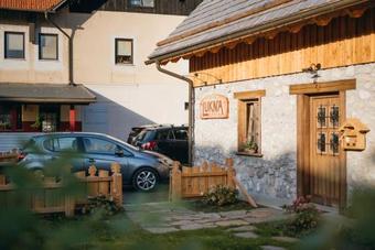 Hostel Lukna
