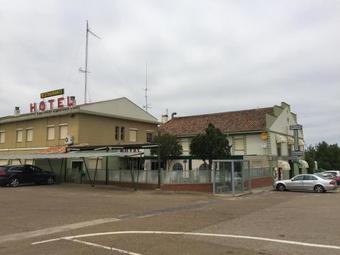 Hotel Madrile�o