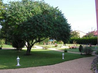 Hotel H�tel C�t� Jardin