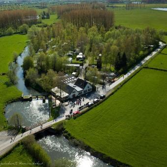 L'auberge Du Moulin Des Pr�s