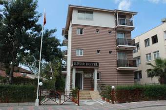 River Hotel