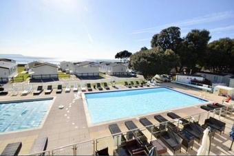 Avon Beach Lodge