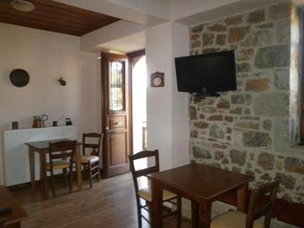 Hostal Thea Valtessinikou