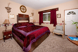 Hotel Lokahi Lodge