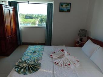 Minh Nhi Hotel
