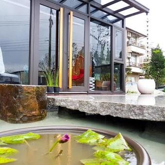 Sunny Stream B & B