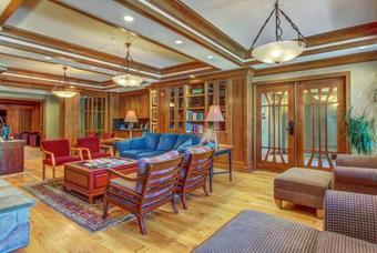 Powderhorn Lodge 107: Columbine Suite