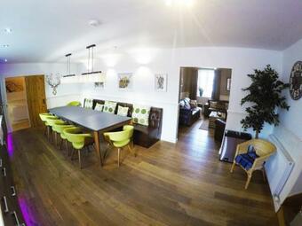 Hillview Cottage