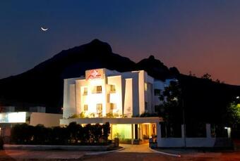 Arpanaa Hotel