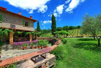 Subbiano Villa Sleeps 10 Pool Wifi