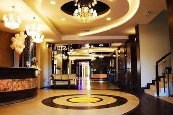 Hotel Jan�w