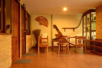 Hostal Baan Kitsada