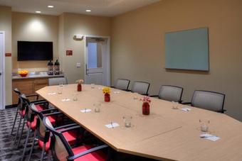 Hotel Towneplace Suites By Marriott Cleveland Solon