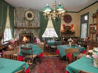 Bed & Breakfast American River Inn