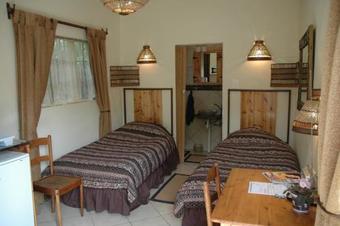 Hostal Marnicus B&B