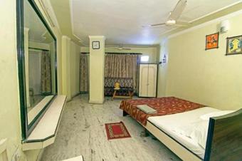Hotel Dolphin