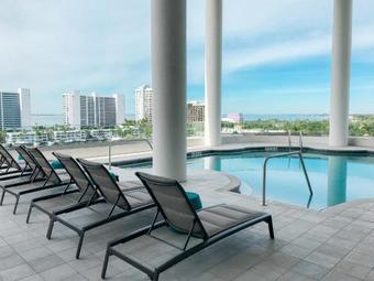 Hotel Embassy Suites By Hilton Sarasota