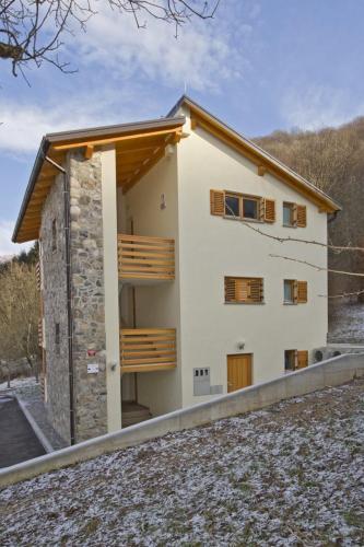 Apartments Mengore