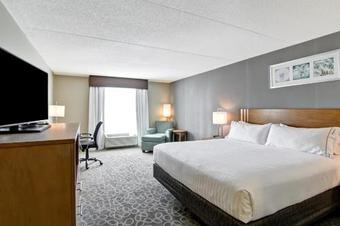 Hotel Holiday Inn Express & Suites Oshawa Downtown - Toronto Area