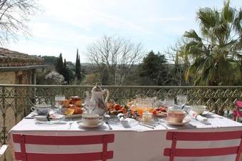 Hostal La Demeure