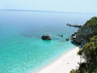 Hostal Evoikos Beach & Resort