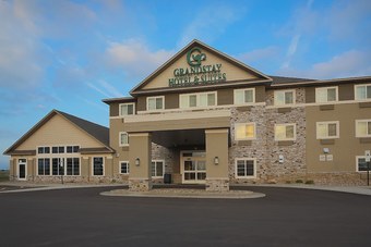 Grandstay Hotel And Suites