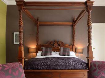 Hotel Satis House