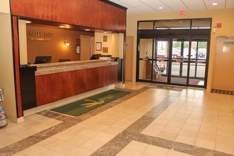 Hotel Quality Inn Airport
