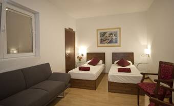 Hostal Marco Polo Malta Hostel