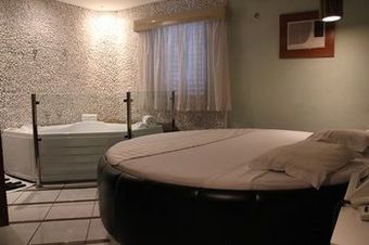 David Plaza Hotel