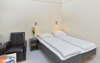 Hotel Gr�nnbuene
